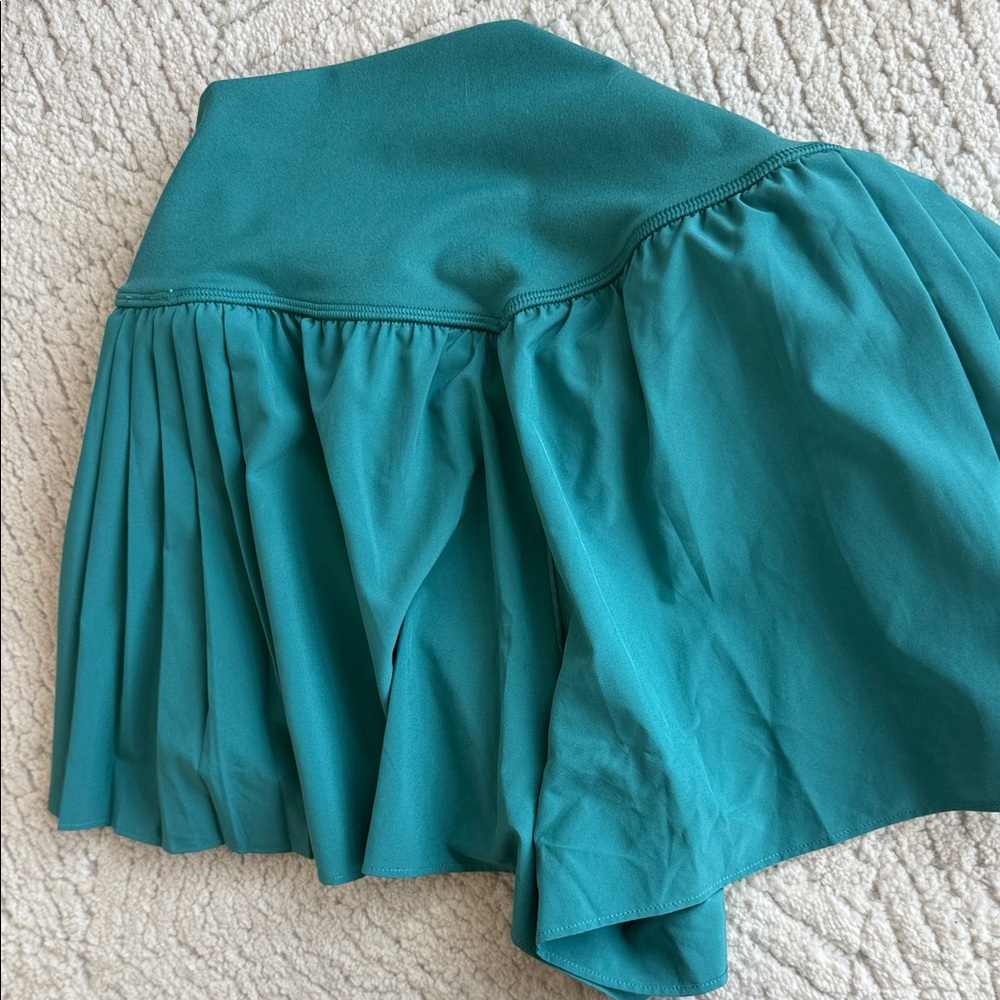 aerie Teal Pleated Waistband Athletic Shorts - Picture 4 of 5